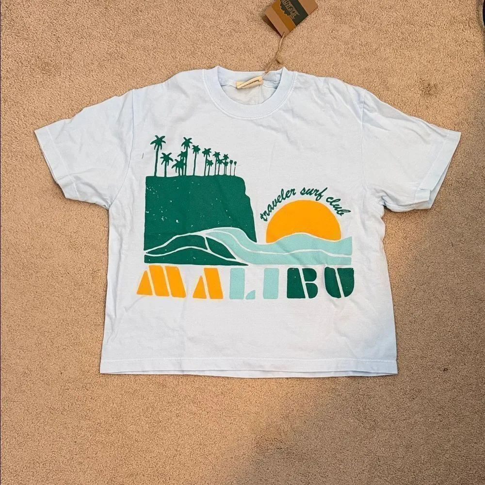 NWT women’s small Malibu Graphic T-Shirt